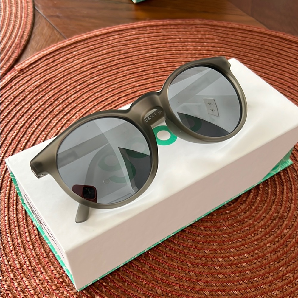 Goodr Circle G Sunglasses with Box